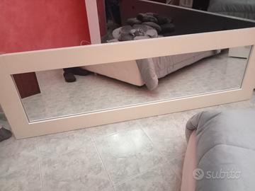 specchio d'arredamento stile moderno 