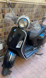 Vespa gts 300