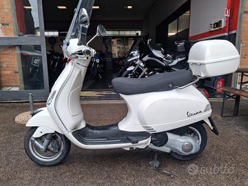 Piaggio Vespa 125 LX