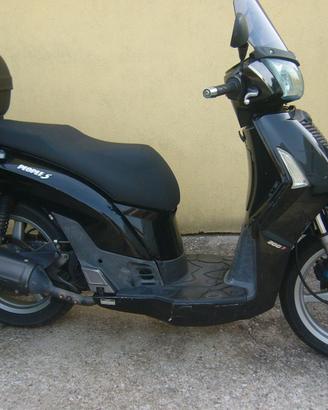 Scooter Kymco People S 200 per ricambi……..