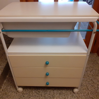 Fasciatoio con tre cassettti e vaschetta