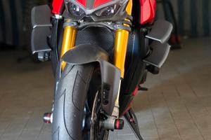 Ducati streetfighter v4 s