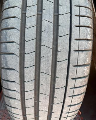 Gomme Pirelli 225/45R19