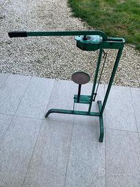 Tappatrice bottiglie di vino