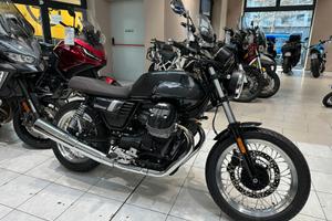 Moto Guzzi V7 III SPECIAL
