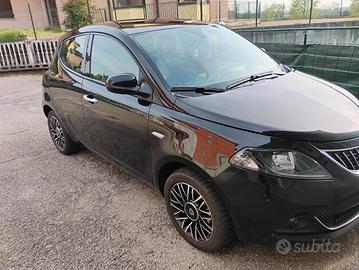 lancia Ypsilon Gold 