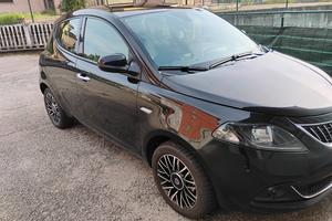lancia Ypsilon Gold 