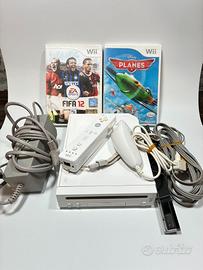 Nintendo Wii Completa + Controller + 2 Giochi