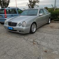 Mercedes  E240 v6 asi+crs