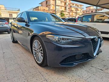 Alfa Romeo Giulia - 2.2 Super 180 CV CARPLAY/KEYLE