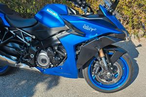 Suzuki GSX S 1000 GT 11/2024  Moto pari al nuovo,
