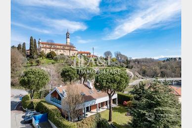 Elegante e moderna villa a Nibionno