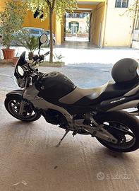 Suzuki GSR600