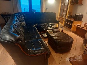 divano 7 posti in pelle e radica sfoderabile.