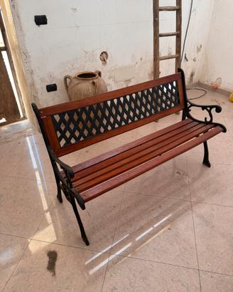 Panchina in legno e ghisa