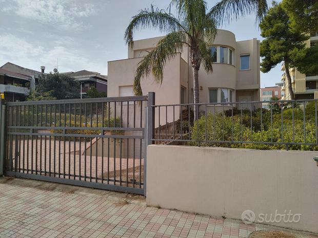 Villa 690 000