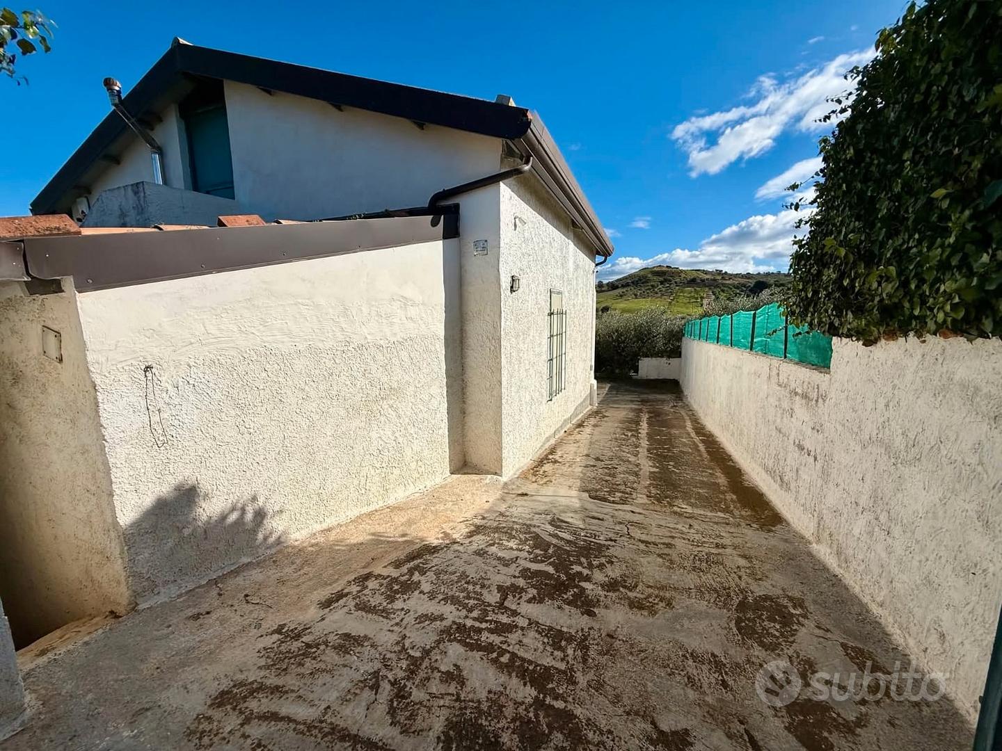 Casa e terreno - Vista 2