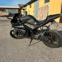 YAMAHA YZF R-125
