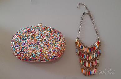 Pochette con pietre e color oro e collana