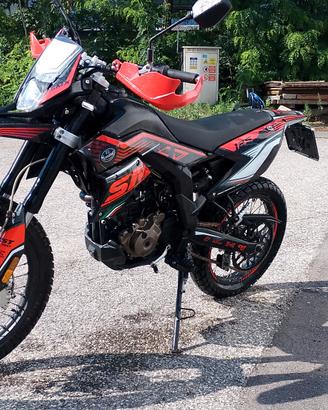 Moto 125  Mondial