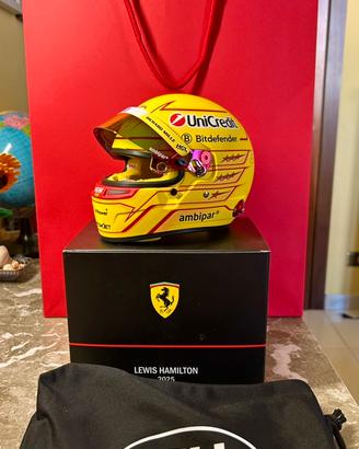 Mini casco Lewis Hamilton Ferrari 2025