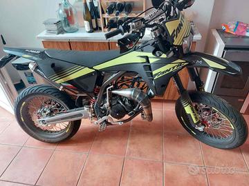 moto fantic 50 sm  enduro strada