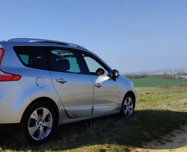Renault Grand Scenic 2015 1.5 dci