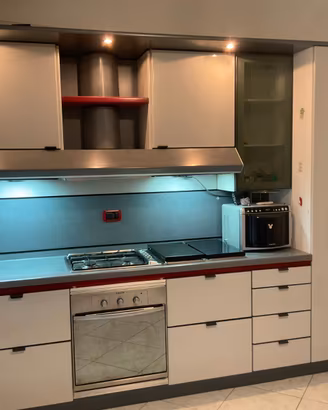 CUCINA SALVARANI COMPONIBILE E ADATTABILE