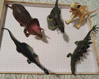 Set dinosari vari nuovi