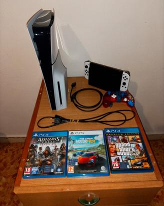 ps5 e Nintendo switch con giochi.