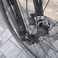  cannondale xl moubtain bike