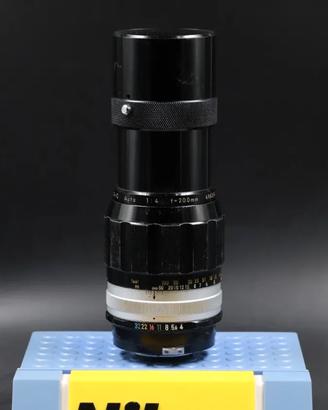 NIKON NIKKOR Q F 200mm f: 4 Attacco Nikon F