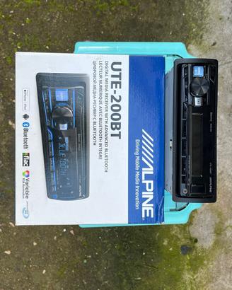 Alpine stereo