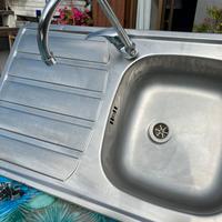Lavandino acciaio