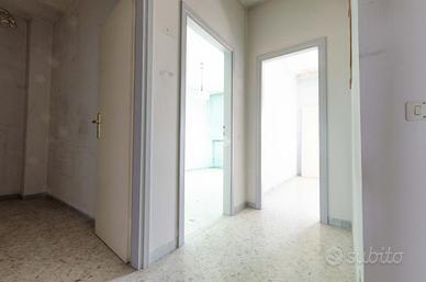 3 LOCALI A GIOIA DEL COLLE