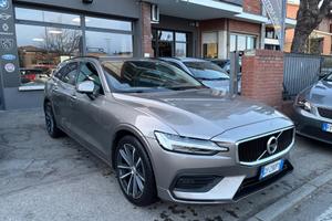 Volvo V60 B4 (d) Geartronic Momentum Business Pro