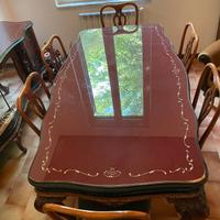 Tavolo e credenza stile Chippendale