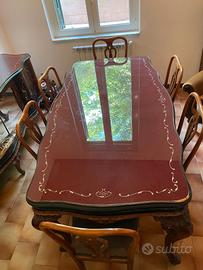 Tavolo e credenza stile Chippendale