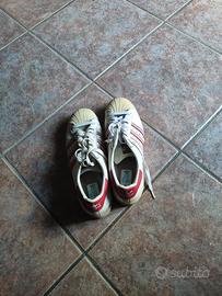 scarpe Adidas taglia 42,5