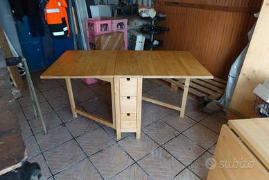 Tavolo in legno massello pieghevole con cassetti
