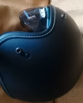 Casco jet