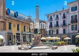 Immobile di 300 m² con 2 locali a Alessandria