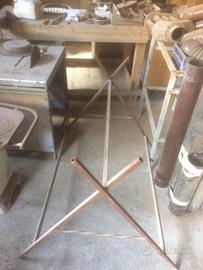 Cavalletto in metallo