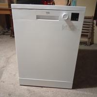 LAVASTOVIGLIE BEKO 13 COPERTI