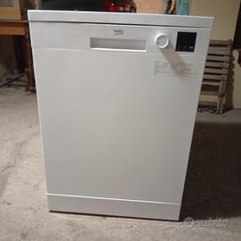 LAVASTOVIGLIE BEKO 13 COPERTI
