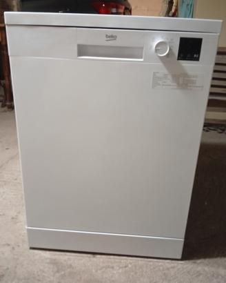 LAVASTOVIGLIE BEKO 13 COPERTI