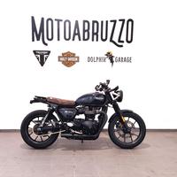 TRIUMPH STREET TWIN 900