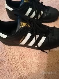 Scarpe da tennis Adidas nere superstar