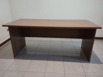 Scrivania / Piano da lavoro