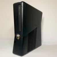 Console Xbox 360 Slim con Luce Rossa fissa